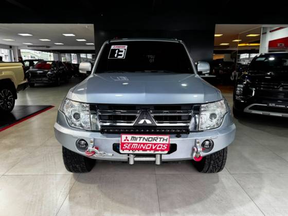 MITSUBISHI PAJERO FULL 3.8 HPE 4X4 V6 24V GASOLINA 2P AUTOMÁTICO